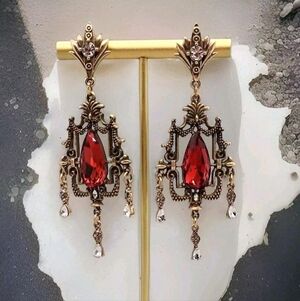 Vintage Estate Signed Florenza Style Red Teardrop Crystal Gold Earrings